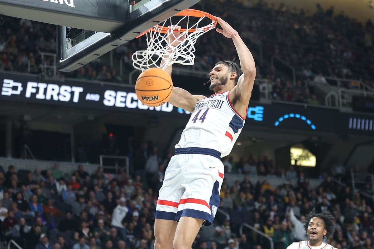 Saturday Hoops Matchups